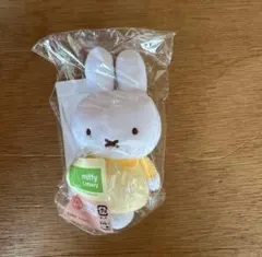 タイトーくじ　ミッフィー　D賞　マスコットバッジ　お花柄のお洋服