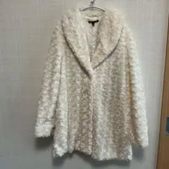 EillyBazar クリーム色ファーコート - メルカリ