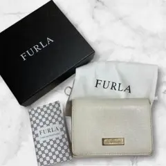 【FURLA】三つ折り財布　パスケース付き　ホワイト