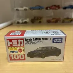 トミカ100 トヨタ カムリ スポーツ 廃盤 新車シール