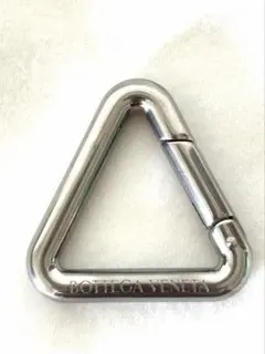 BOTTEGA VENETA 三角のカラビナのみのサムネイル