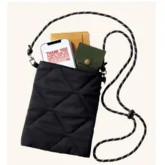 ユニクロ　サコッシュバッグ　ブラック　非売品