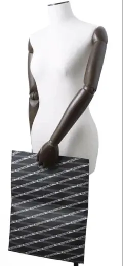 BALENCIAGA クラッチバッグ