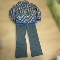 スノボウェア　スキーウェア 上X-nix 下ミストラル　レディースM 美品