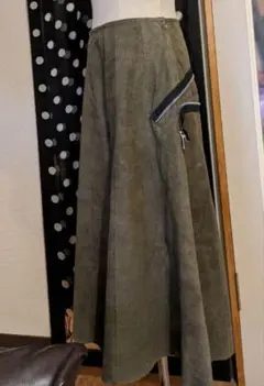 トリコ・コムデギャルソン✽カーキ✽牛革ビッグファスナースカート