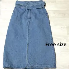 KBF デニムロングスカート Free sizeのサムネイル