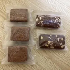 Item thumbnail for item 99b65570-9cec-4b1c-b0e8-97701af9ef56