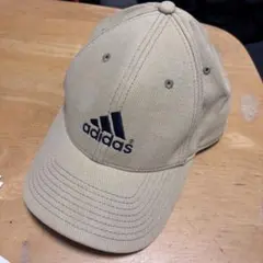 adidas ベージュキャップ サイズ調整可能