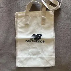 new balance キャンバス生地 トートバッグ クリーム色のサムネイル