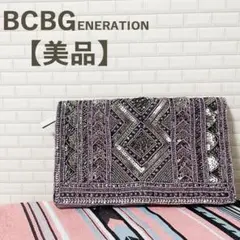 【大人気！】BCBGeneration ビーズ刺繍クラッチバッグ 美品 レア