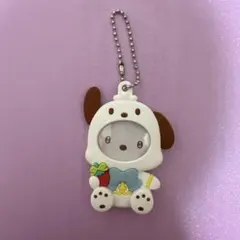 サンリオ　フォトバッチキーホルダー　いちご新聞　ポチャッコ