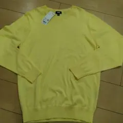 ユニクロ黄色セーター
