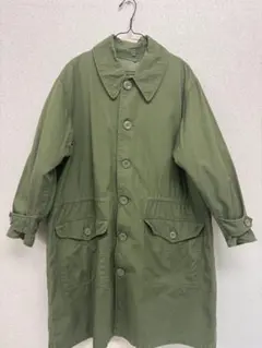 オリーブグリーン ミリタリージャケット