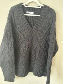 ZARA ザラ ブラック 黒 Vネック ケーブル編みセーター 美品 Lサイズ