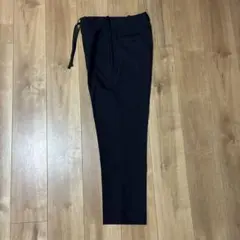 【未使用】2024年秋冬モデルUNIQLO スマートアンクルパンツ ネイビーS