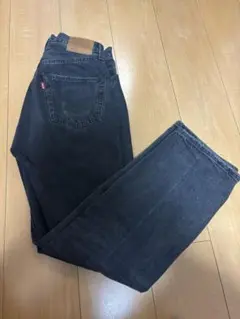 Levi's ダークグレー ストレートデニム