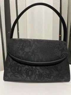 ブラックフォーマルバッグ 花柄刺繍