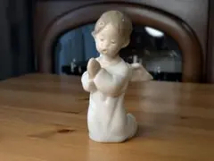 リヤドロ LLADRO フィギュリン「天使の考えごと(わかってきたぞ)」4960