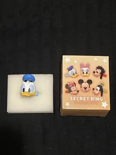 ディズニーストア　シークレットリング