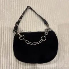 黒 ファー ポーチ型バッグ チェーン付き