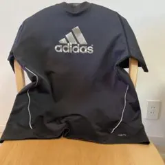 adidasTシャツ　メンズM