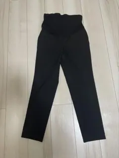UNIQLOマタニティーアンクルパンツ