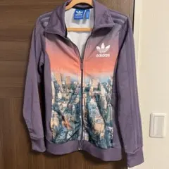 ジップアップジャケット