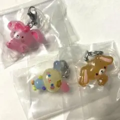 ゆるっとめじるしアクセサリー くろうさ しろうさ ウサハナ