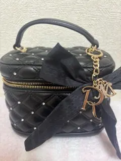 RANDA(ランダ) 2WAY リボンチャームキルティングバニティバッグ 黒