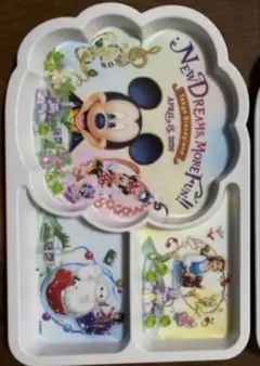 【美品】2020年春 ディズニーランド限定プレートのサムネイル