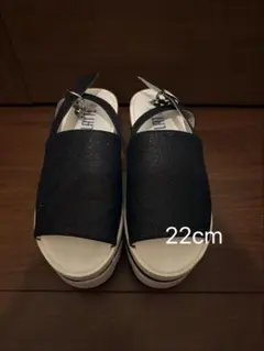 黒 スパンコール付き サンダル 22cm