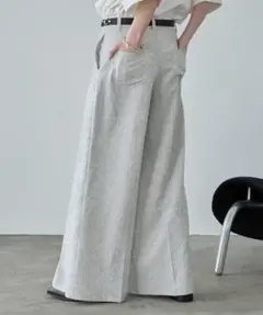 【Spielio】箔プリントシボ加工スラックス Sサイズ丈詰め品 美品