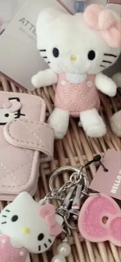 プロフ必読様。専用！　LOWRYSFARM ハローキティ　キーホルダー