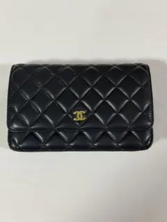 CHANEL ブラック キルティング ショルダーバッグ