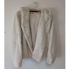 AZUL by MOUSSY フード付きファーコート Mサイズ アイボリー