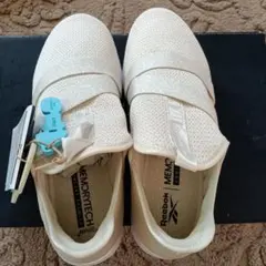 【値下げ】 スニーカーReebok レディース23.5