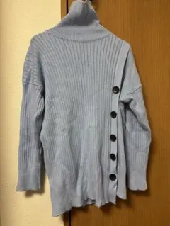 リブ編みライトブルーセーター