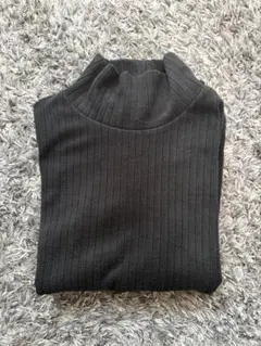 140 リブ編み タートルネック 黒 長袖