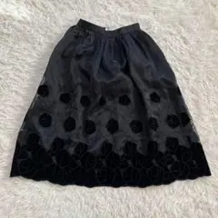 ロングフレアスカート 黒 ベロア バラ柄 レトロ 個性的