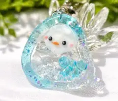 氷のシマエナガ シェイカーキーホルダーリボン付き・キラキラ透明感、シャカシャカ