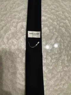 サンローラン パリ／無地ブラックネクタイ