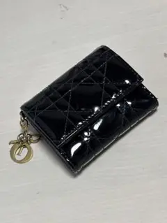 極美品✨LADY DIOR ロータスウォレット パテント カナージュ ブラック Amazon | クリスチャンディオール Chiristian Dior 財布 三