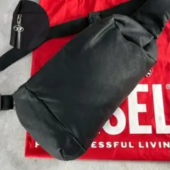 極美品　DIESEL　ディーゼル　Dロゴ　レザー　ボディバック　ショルダー　黒