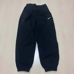 NIKE レディーススラックス　新品未使用のサムネイル