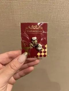 Vendome Aoyama ピンバッジ テディベア新品未使用 台紙付ゴールドのサムネイル