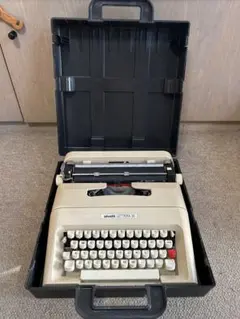 【貴重】GUCCI　グッチ　オリベッティ　タイプライター LETTERA35 GUCCI × Olivetti タイプライター ｜骨董品買取 緑和堂