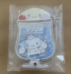 サンリオ　カスタムアクリルチャーム　シナモン　クリームソーダ