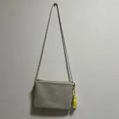 HARE グレー合成皮革ショルダーバッグ タッセル付き