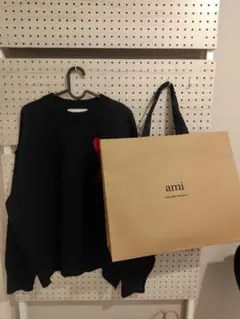 ami ブラック スウェット ハート刺繍