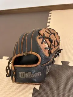 限定！MLBWilson A2000 硬式用グローブ(左投げ投手用) - メルカリ